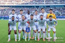 圣路易斯红雀队外野手卢·布罗克以 118 次盗垒刷新单季纪录（后被瑞奇·韩德森超越）